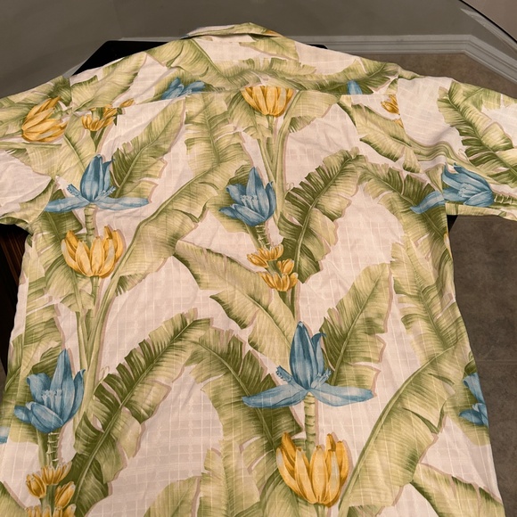 Mens Tommy Bahama Short Sleeve Shirt - Picture 3 of 3